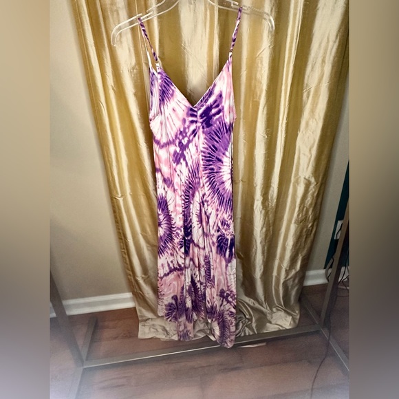 🎉FINAL PRICE🎉 Purple tye-die boho handkerchief dress - Picture 3 of 4
